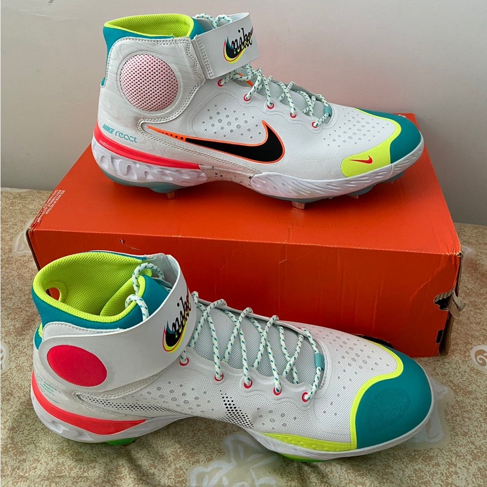 Men’s Nike Alpha Huarache Elite 3 Mid White Turbo Green Cleats Size 16